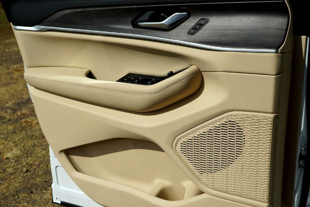 New Car 2025 Jeep Grand Cherokee  Limited For Sale Under $50,000 In Taylor, Texas