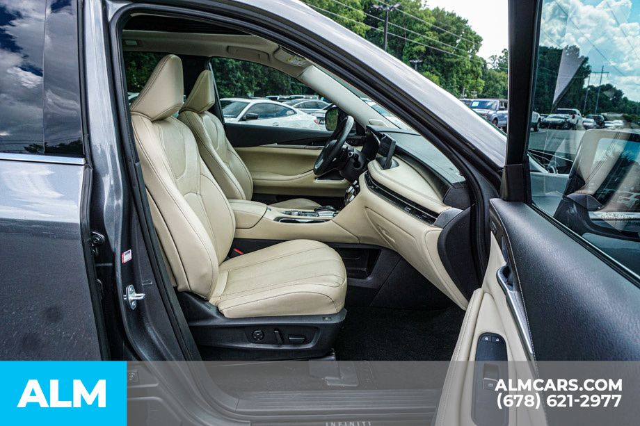 Used 2024 Gray INFINITI Sensory image 25