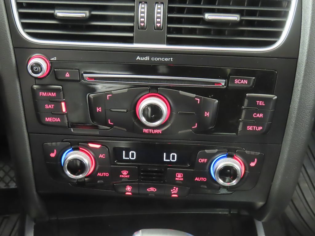 Thumbnail: 2013 Audi A4 - 21