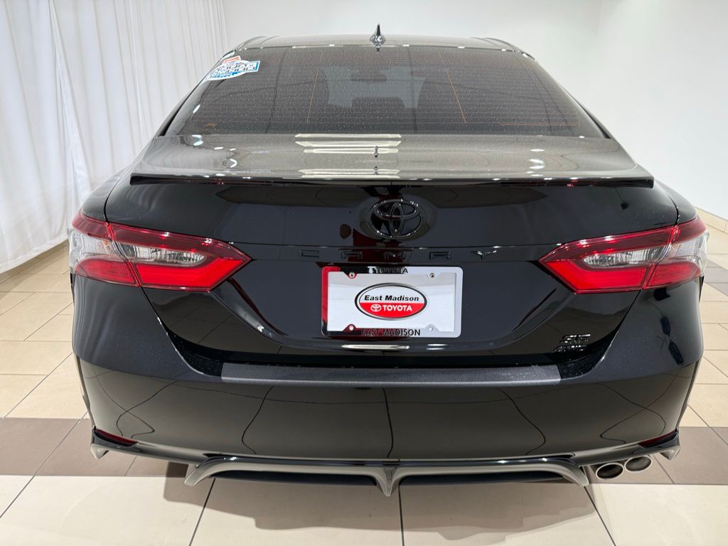 2023 Toyota Camry SE 4