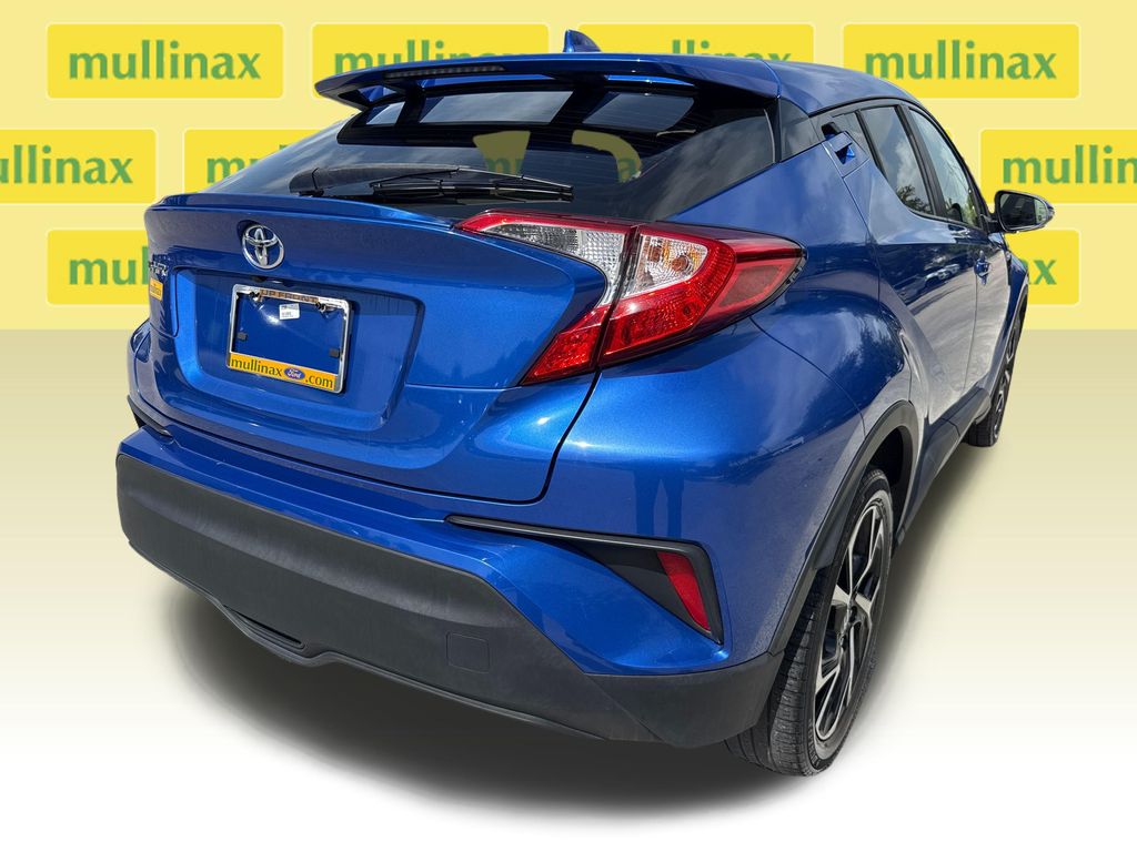 Used 2020 Blue Toyota XLE image 4