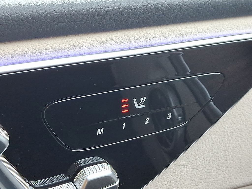 Thumbnail: 2025 Mercedes-Benz C-Class - 18