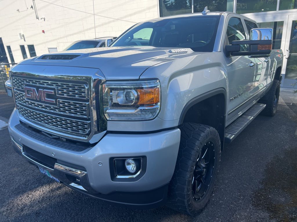 2018 GMC Sierra 2500HD Denali