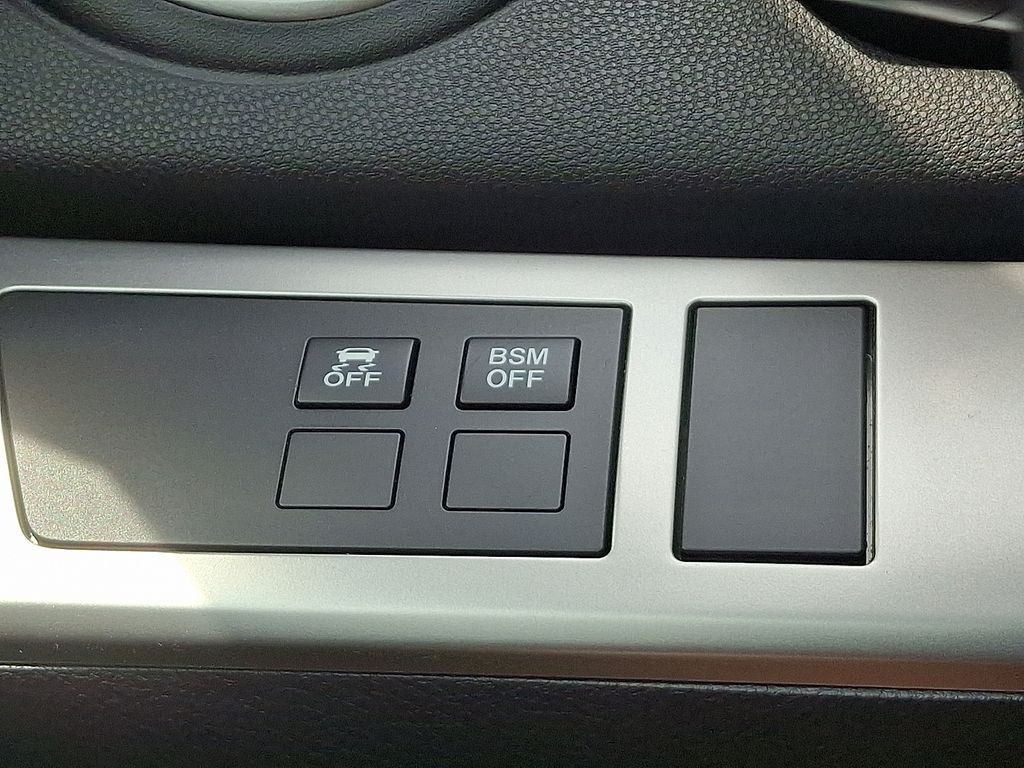 2013 Mazda Mazda3 i Touring 26
