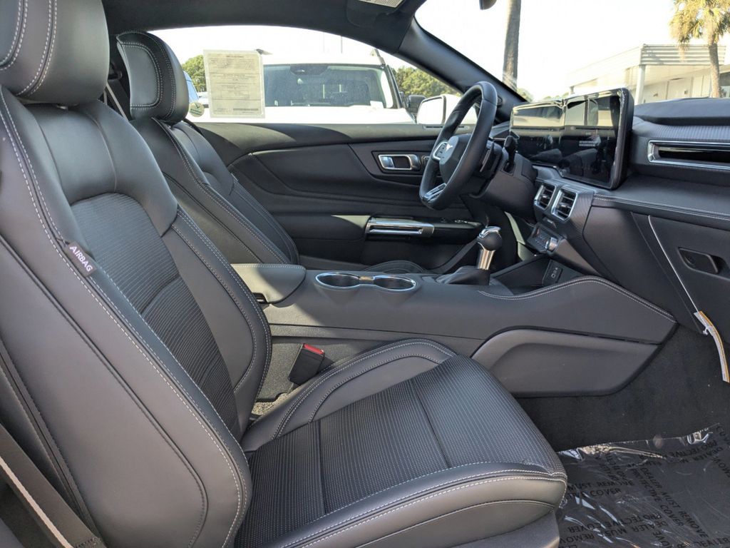 2025 Ford Mustang GT Premium Fastback