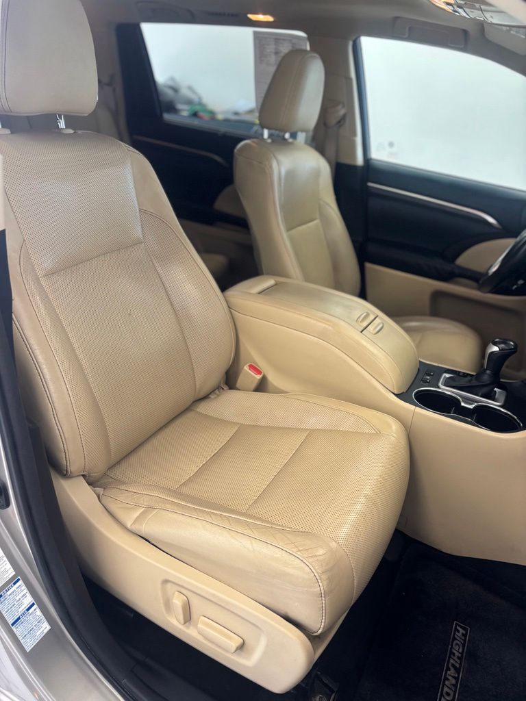 Used 2015 Toyota Highlander SUV