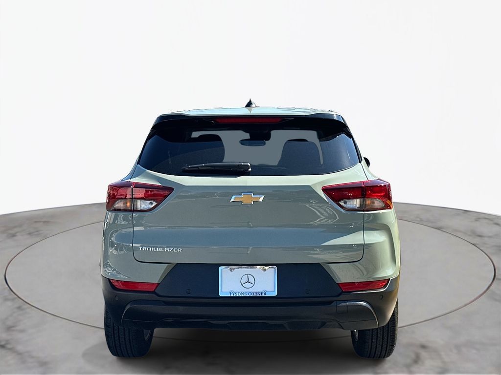 Thumbnail: 2025 Chevrolet TrailBlazer - 11