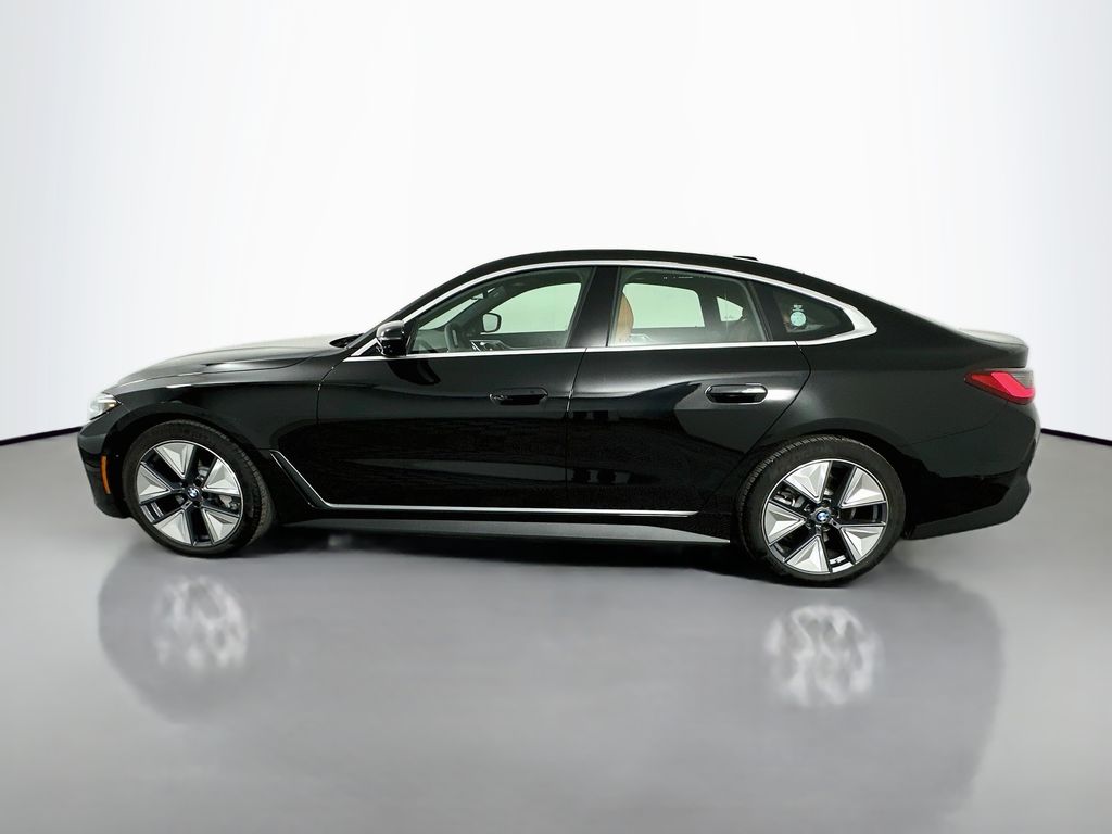 Thumbnail: 2026 BMW i4 - 8