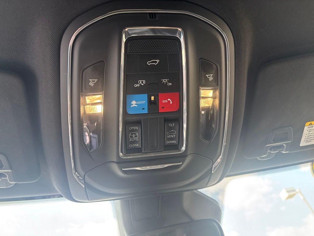 Used 2024 Jeep Grand Cherokee SUV