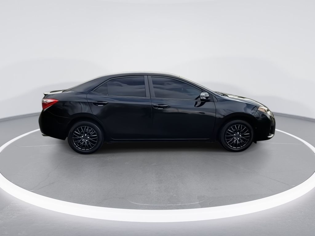 2014 Toyota Corolla S 9