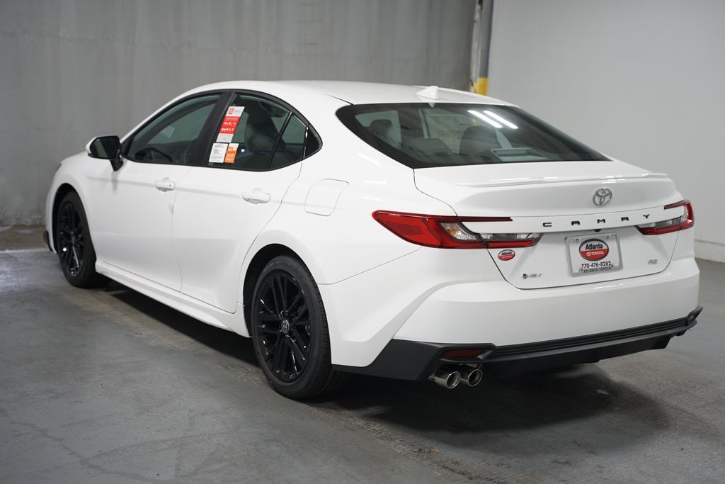2025 Toyota Camry SE 6