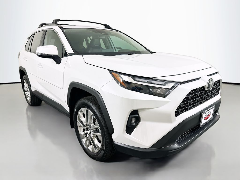 Thumbnail: 2025 Toyota RAV4 - 3