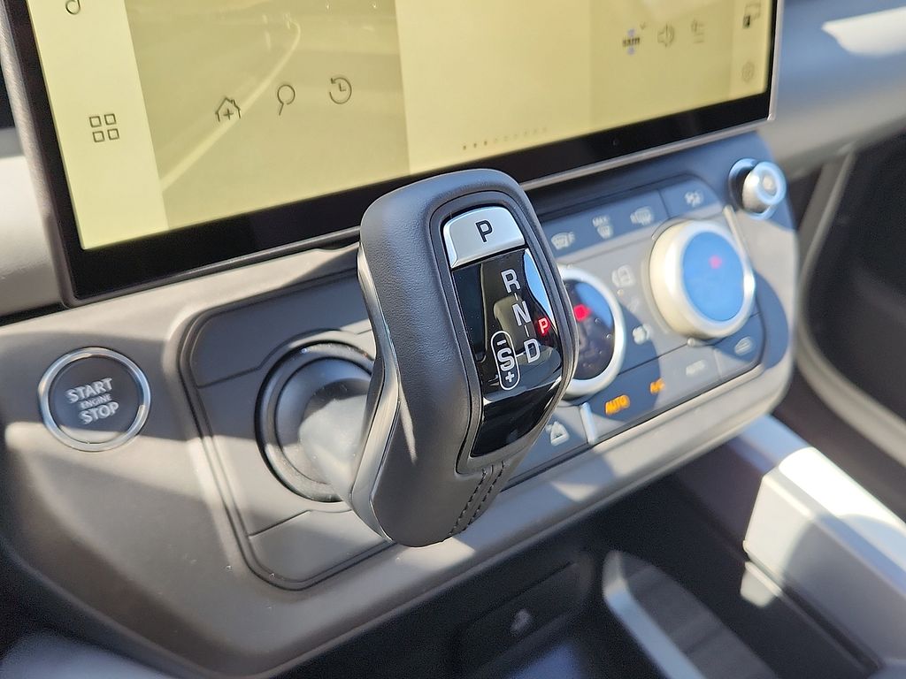 Thumbnail: 2026 Land Rover Defender - 8