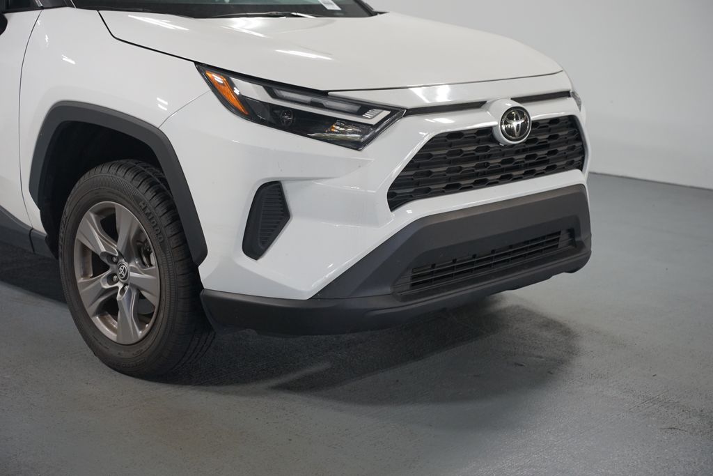Thumbnail: 2024 Toyota RAV4 - 4