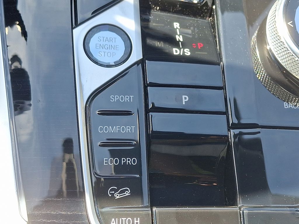 2023 BMW X7 xDrive40i 22