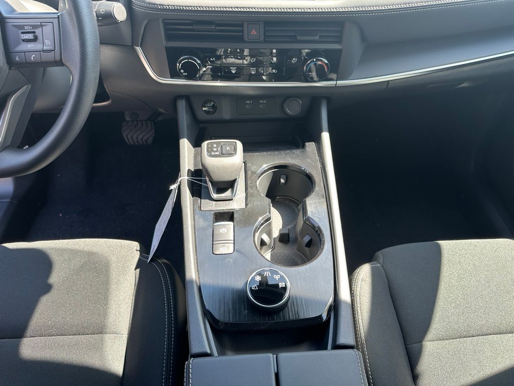 2025 Nissan Rogue S