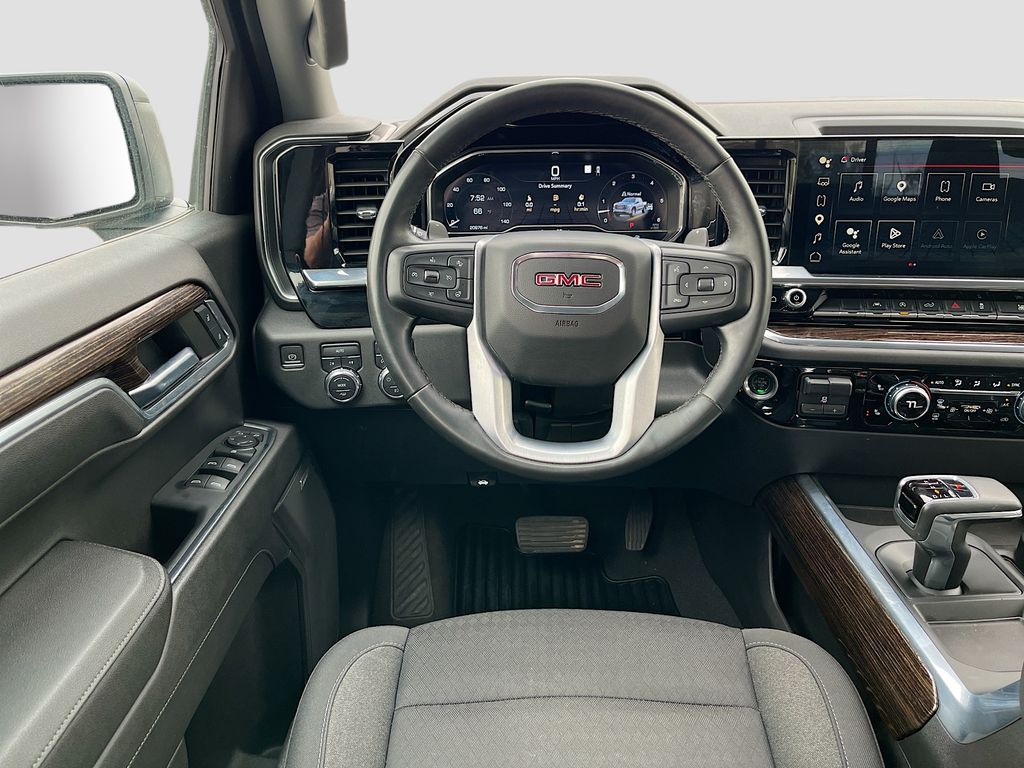 Used 2023 White GMC Elevation image 22