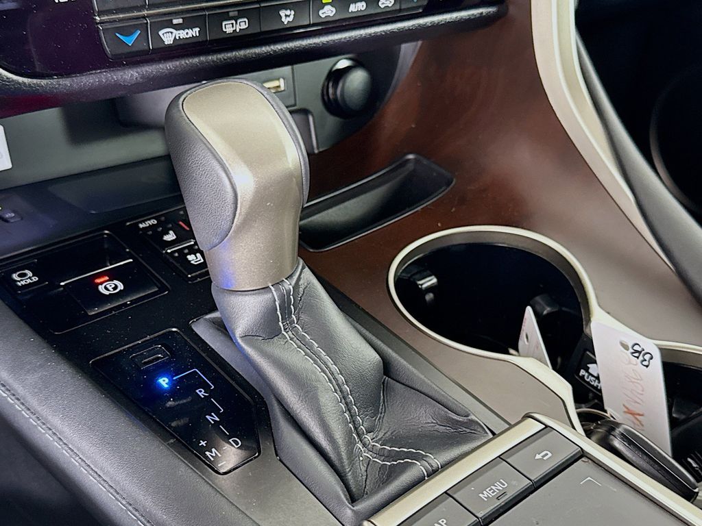 Thumbnail: 2022 Lexus RX - 17