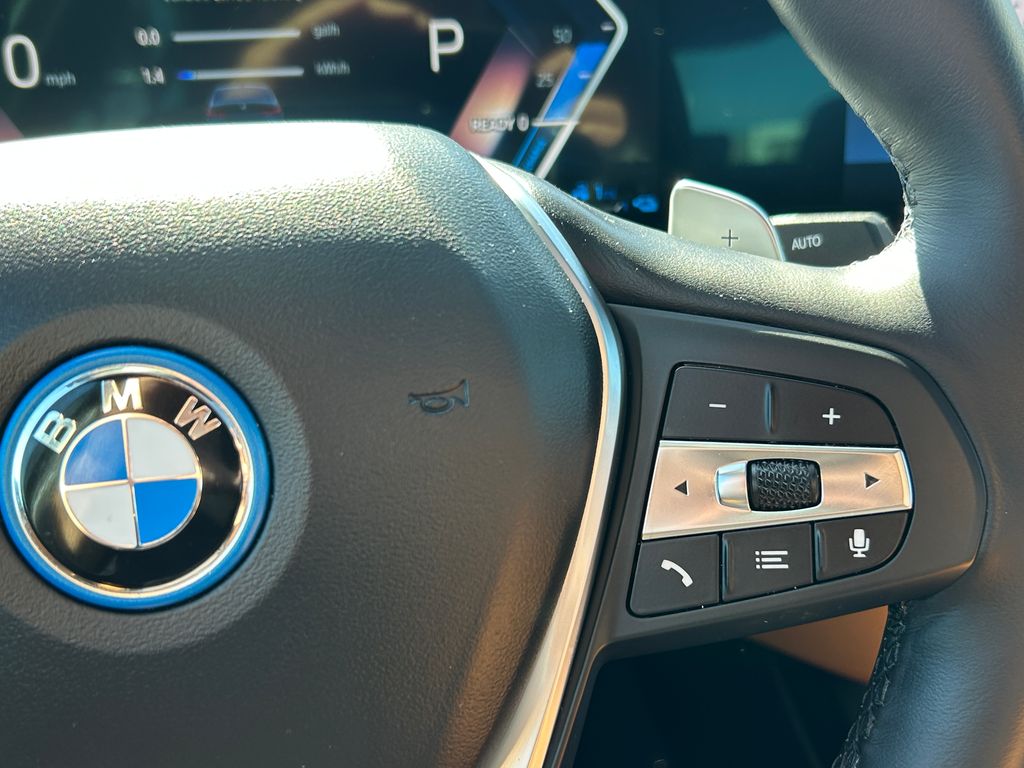 Thumbnail: 2023 BMW 3 Series - 20