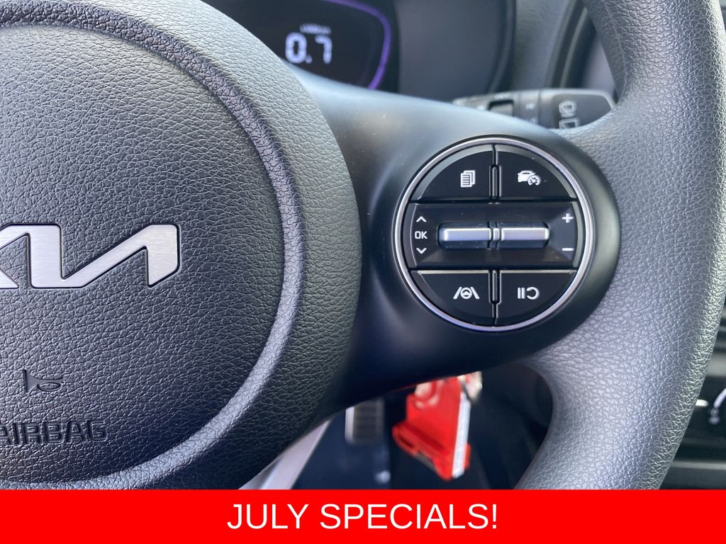 2025 Kia Soul LX - Photo 35