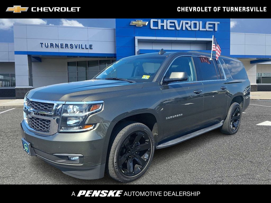 2019 Chevrolet Suburban LT -
                  Turnersville, NJ