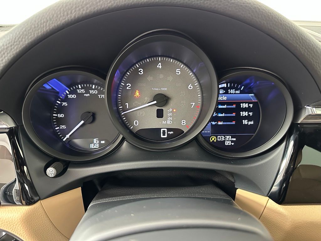 Thumbnail: 2026 Porsche Macan - 26