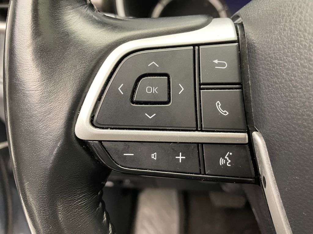 2023 Toyota Highlander XLE 22