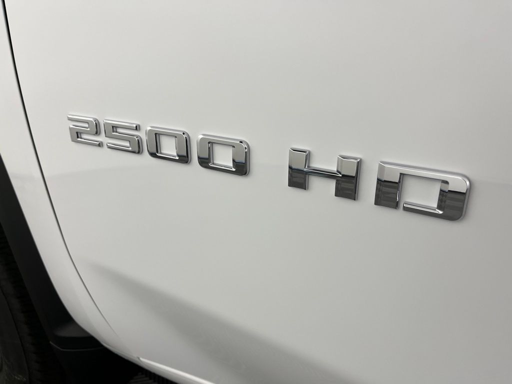 Thumbnail: 2026 Chevrolet Silverado 2500 - 23