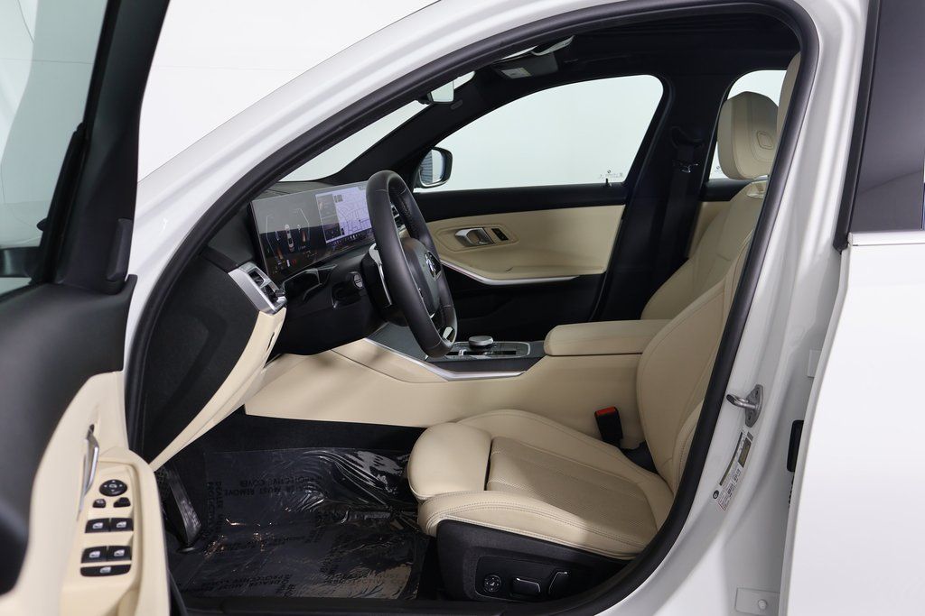 Thumbnail: 2025 BMW 3 Series - 10