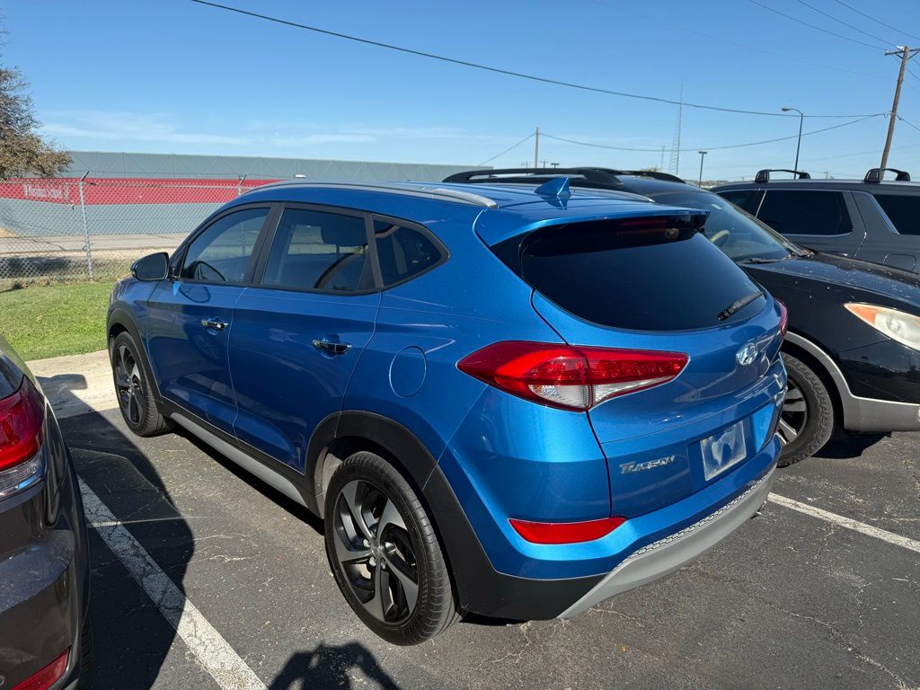 Thumbnail: 2017 Hyundai Tucson - 2