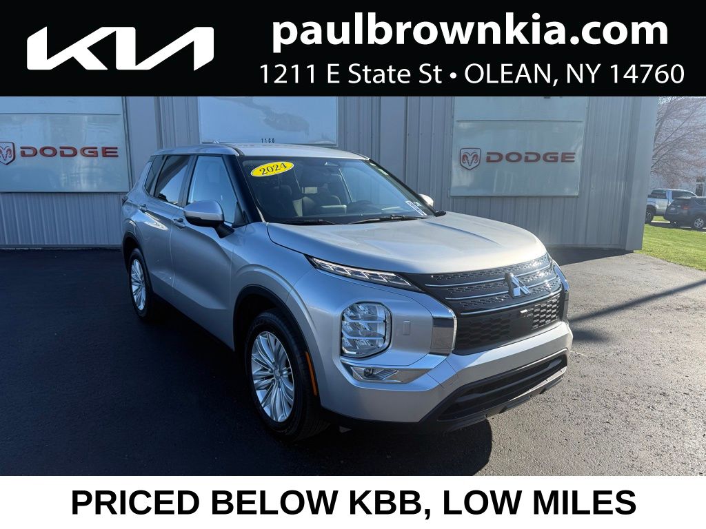 2024 Mitsubishi Outlander ES S-AWC