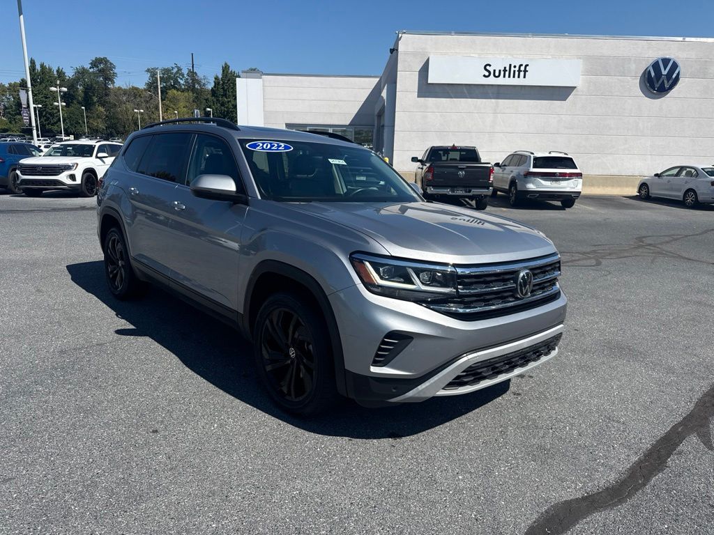 2022 Volkswagen Atlas 3.6L V6 SE w/Technology Silver at Sutliff Volkswagen
