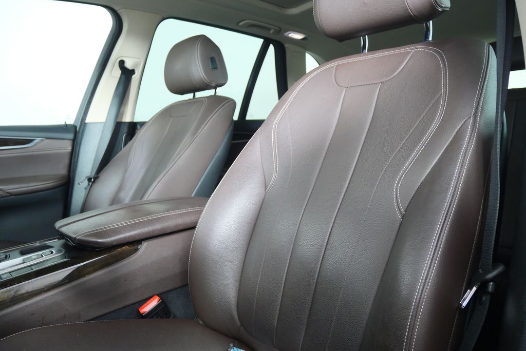 Thumbnail: 2016 BMW X5 - 10