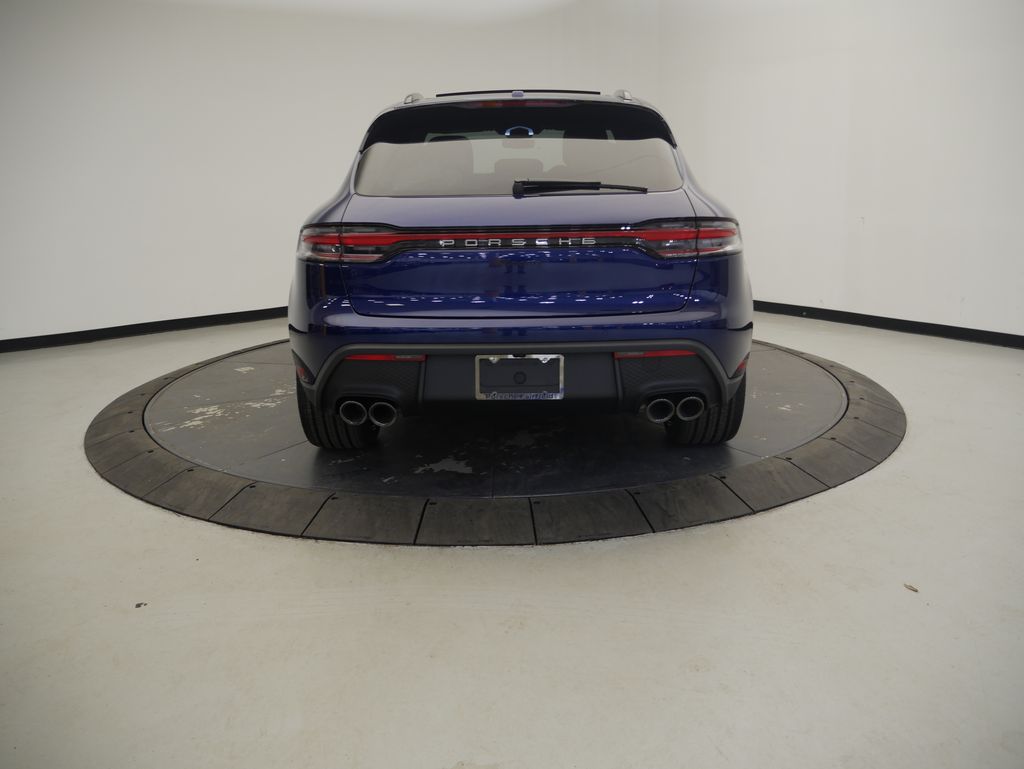 Thumbnail: 2026 Porsche Macan - 6