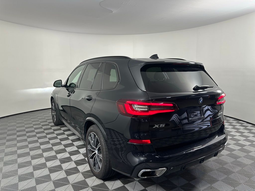Thumbnail: 2023 BMW X5 - 7