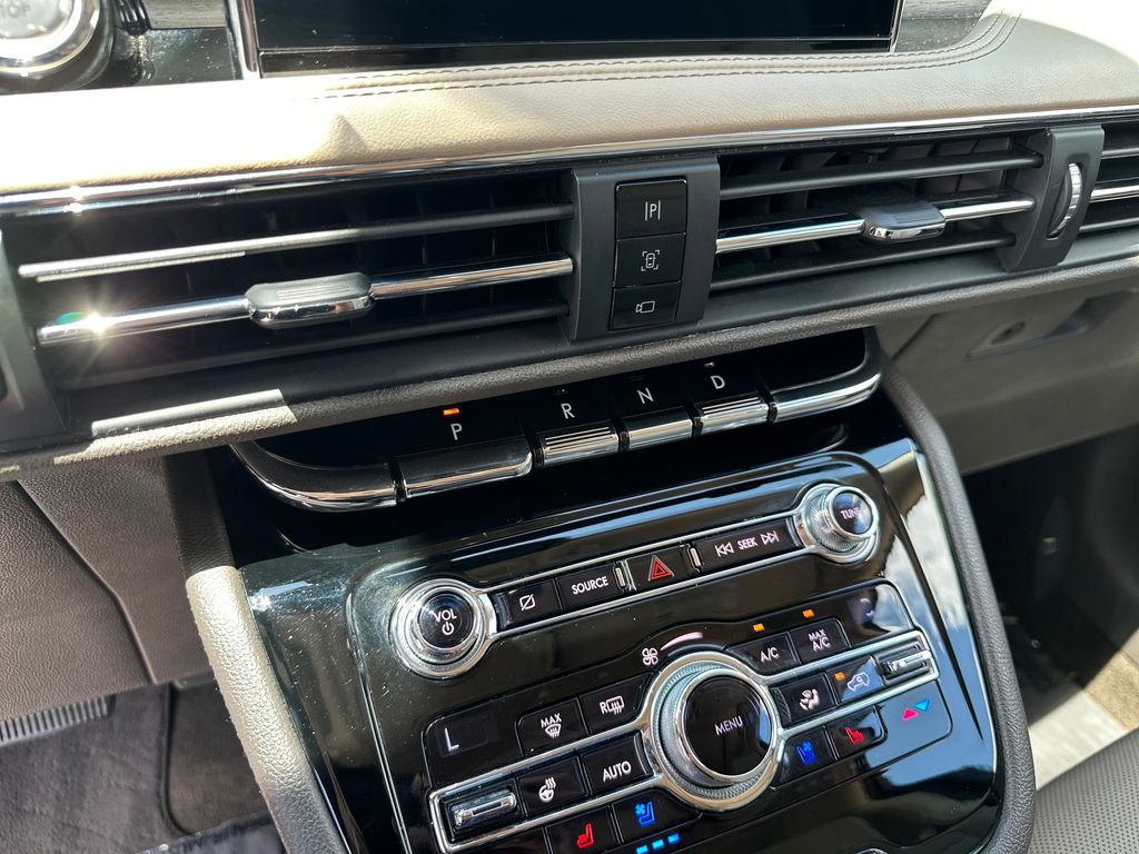 Used Car 2020 Lincoln Corsair  Reserve For Sale Under $25,000 In Austin, Texas