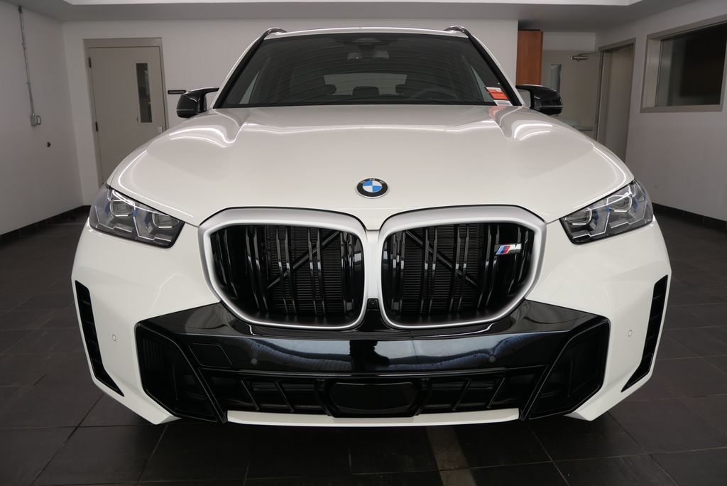 2025 BMW X5 M60i 9