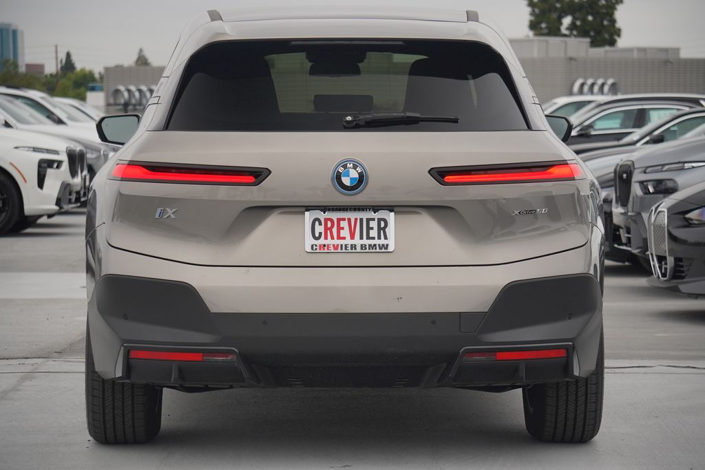 2025 BMW iX xDrive50 6