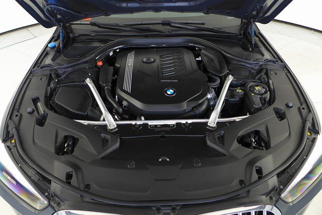 2022 BMW 8 Series 840i 6