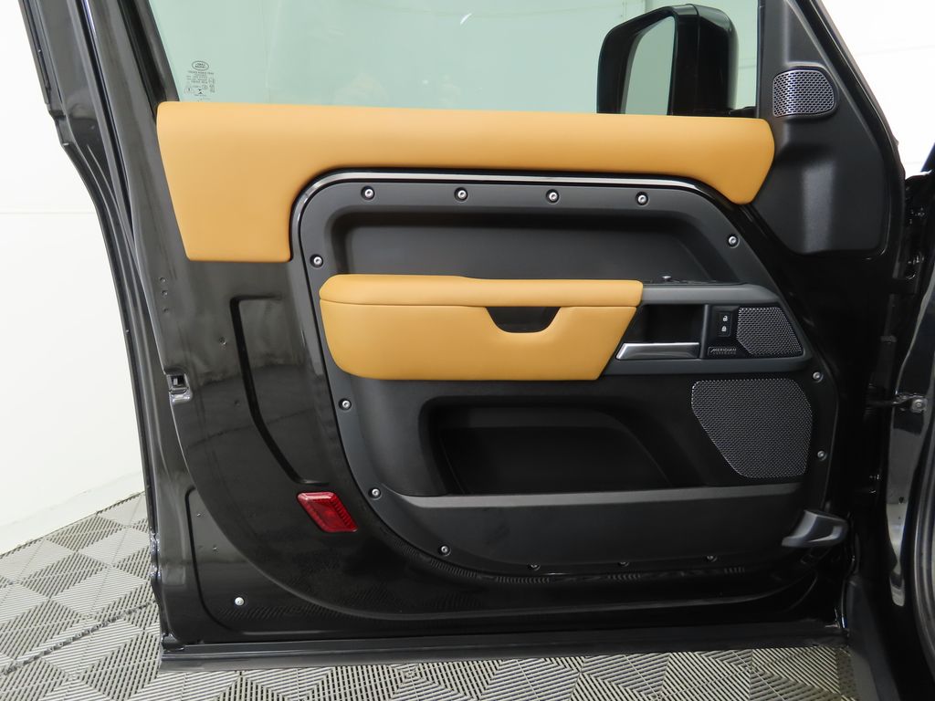 Thumbnail: 2021 Land Rover Defender - 25
