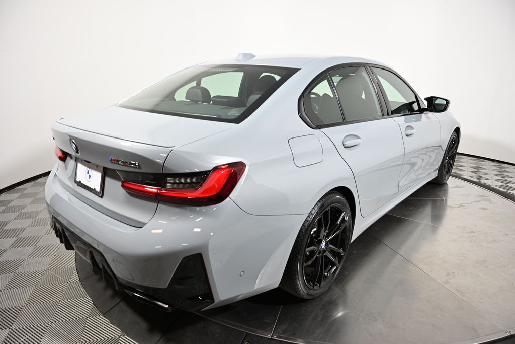 Thumbnail: 2024 BMW 3 Series - 5