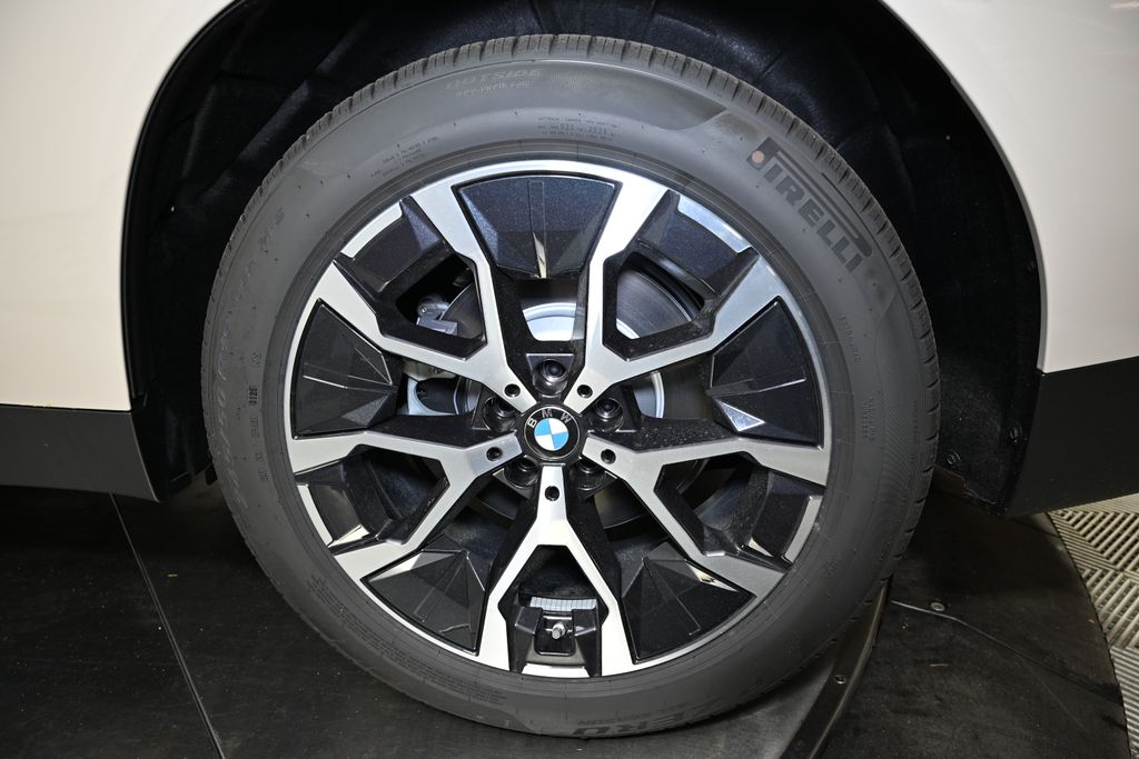 2025 BMW X3 3.0i 12