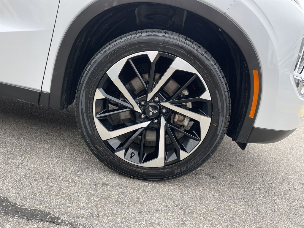 Used 2024 Mitsubishi Outlander SUV