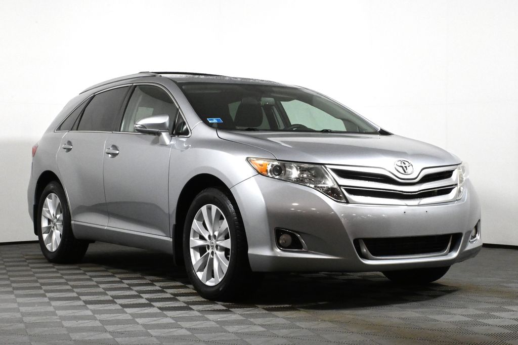 2015 Toyota Venza LE 9