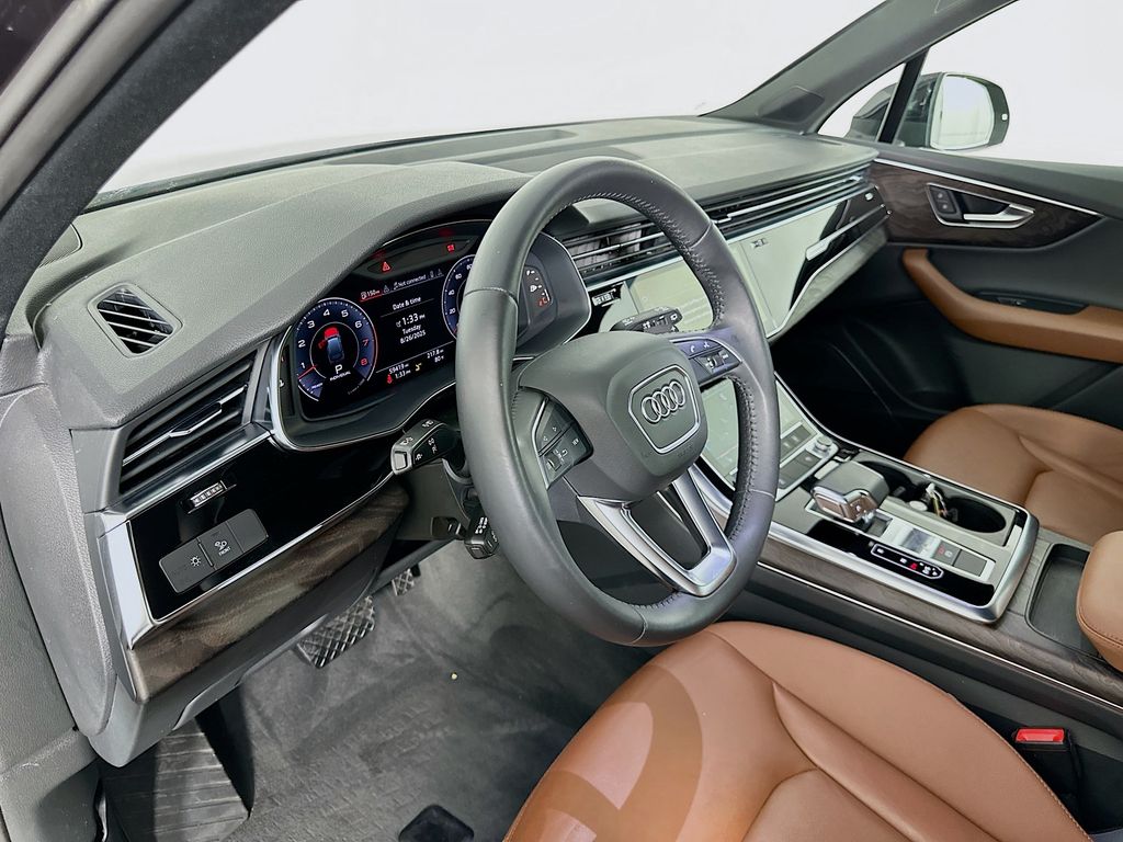 Thumbnail: 2020 Audi Q7 - 9