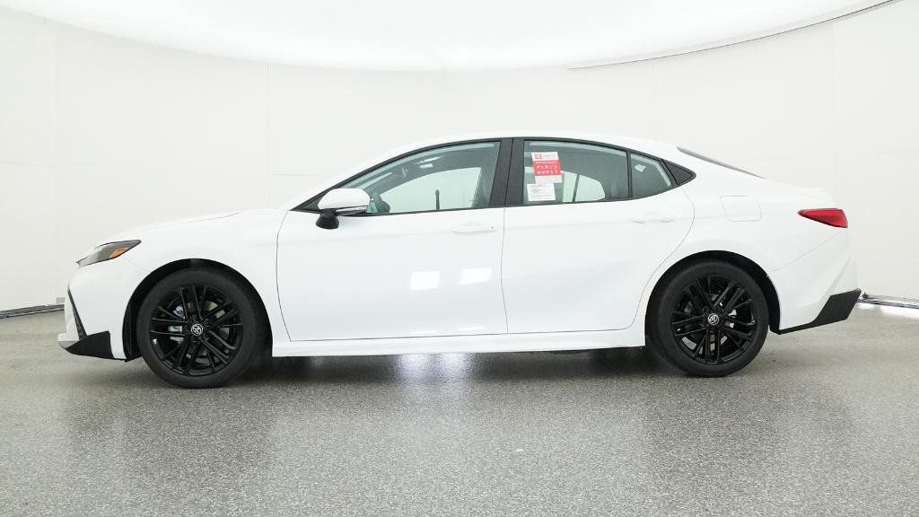 2025 Toyota Camry SE 9