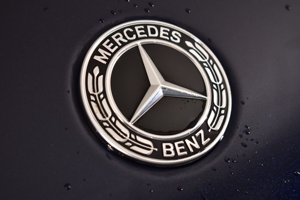 Thumbnail: 2022 Mercedes-Benz GLC - 10