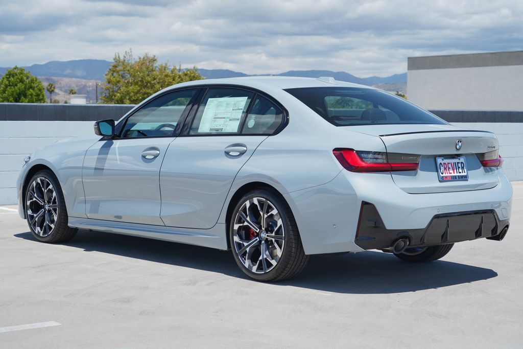 Thumbnail: 2026 BMW 3 Series - 7