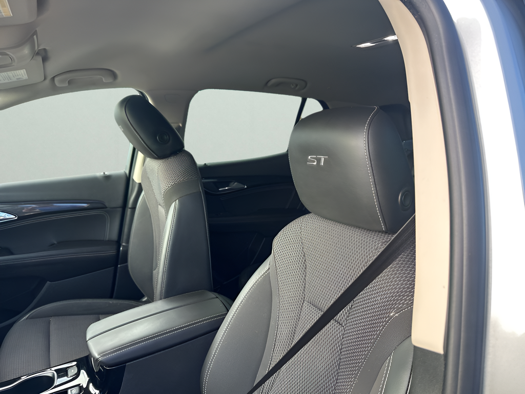 Used Car 2023 Buick Envision  Preferred For Sale Under $25,000 In Austin, Texas