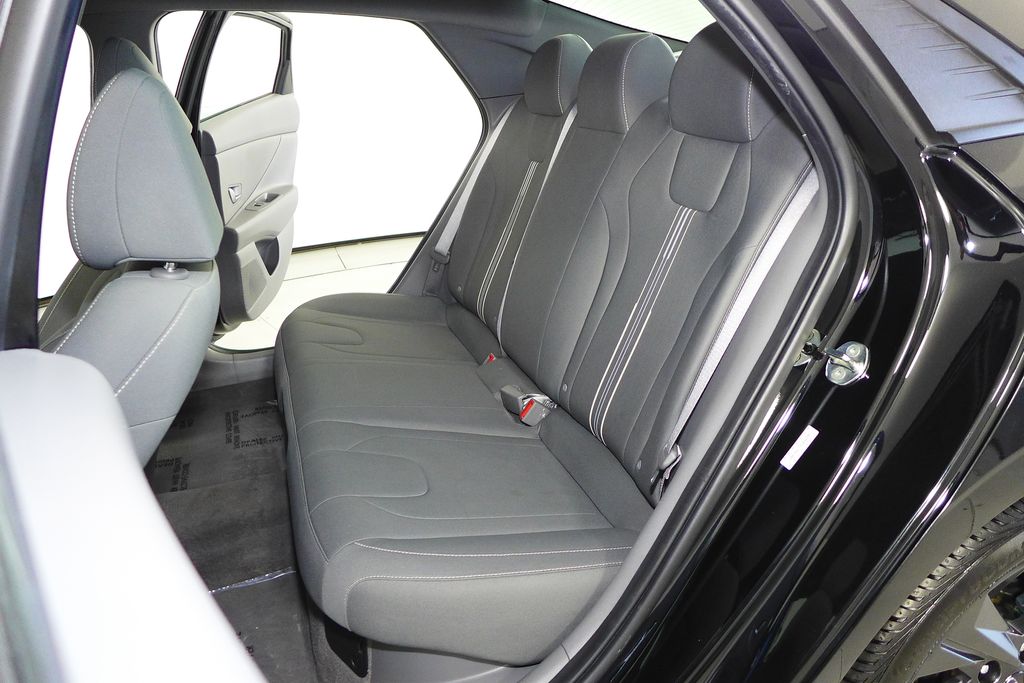 Thumbnail: 2023 Hyundai Elantra - 20